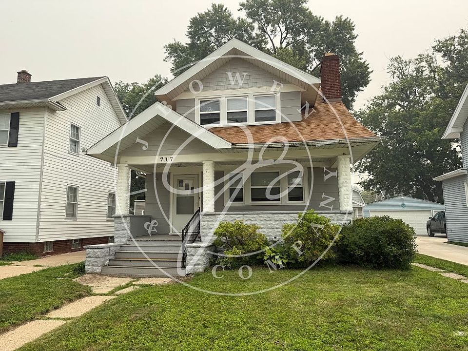 1st image of 717 Ogden Ave #1