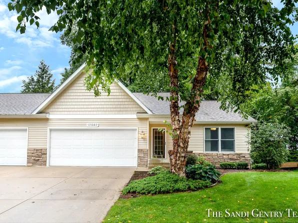 17567 Beechwood Ln, Spring Lake, MI 49456