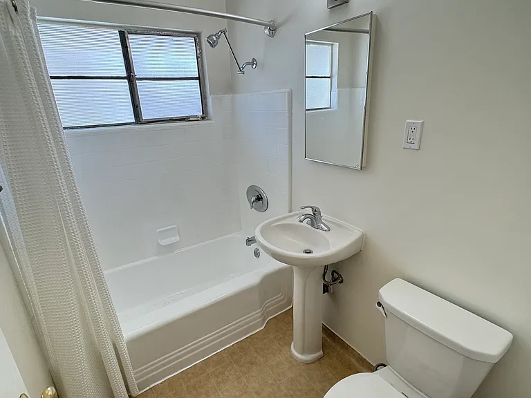 495 S. Madison Avenue — Photo 10