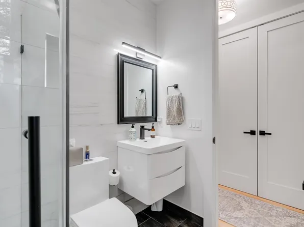 287 Webster Avenue image 17 of 21