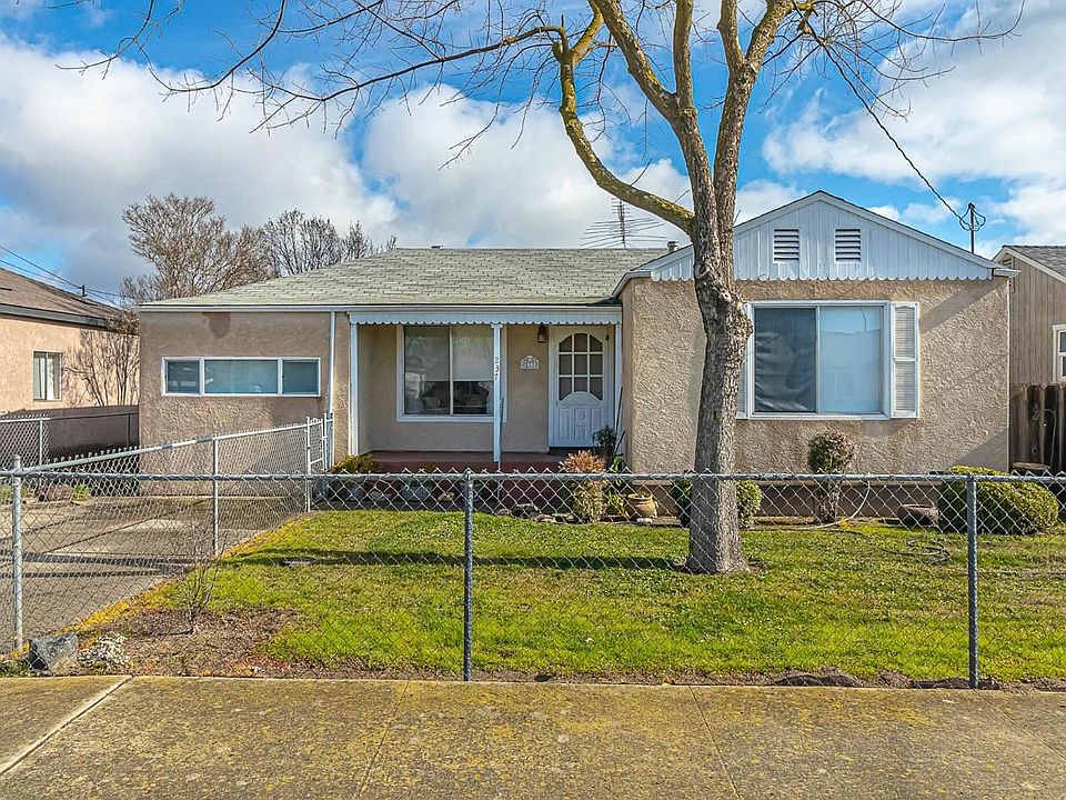 1st image of 237 N 7th Ave