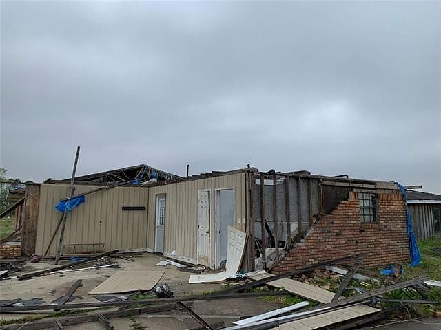 2nd image of 1330 Cal Cam Ward Line Rd W