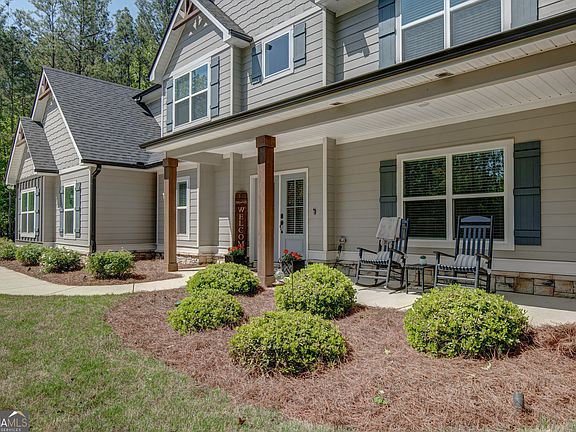 3rd image of 95 Bidne Dr