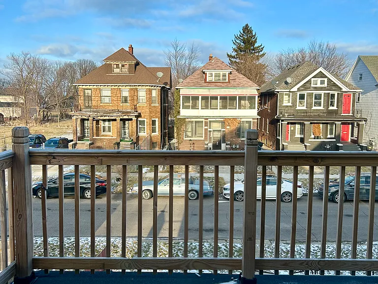 2203 Montclair Ave #B — Photo 23