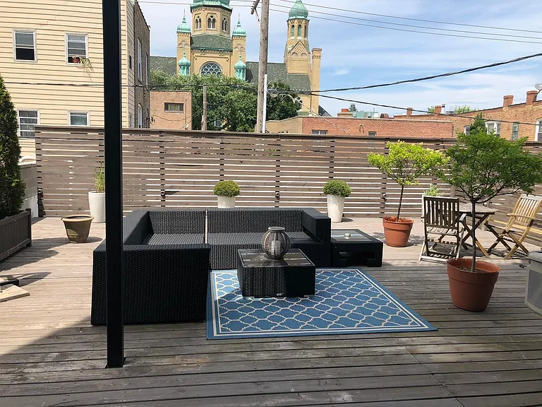 2250 W Chicago Ave #203 — Photo 3
