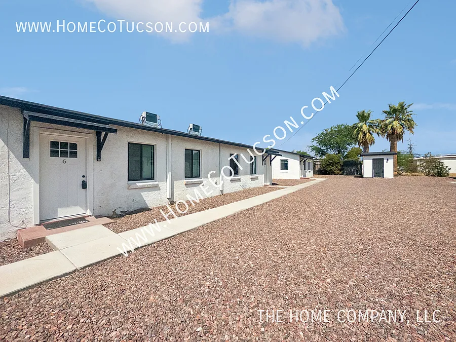 2714 N Hopi #6|Modern Comfort Meets Simplicity with this updated one bedroom home — Photo 3