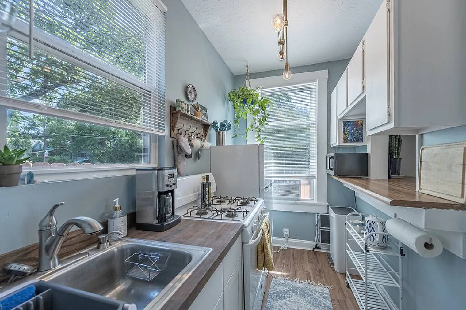 1 bed, 1.0 bath, 721 sqft, $1,687 — Photo 4