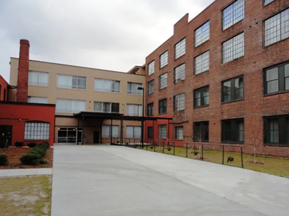 Newport Grand, 2600 Warwick Blvd #1de381de2, Newport News, VA 23607