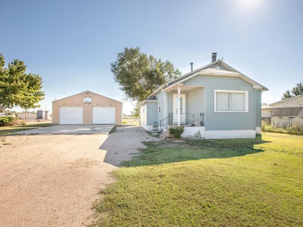 514 E 2nd St, Trenton, NE 69044