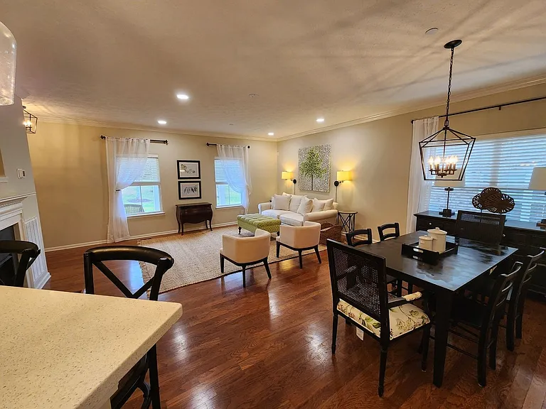 1241 Park Run Dr — Photo 5