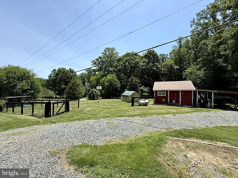 559 Holly Corner Rd — Photo 53