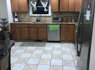 41 Colin St, Yonkers, NY 10701