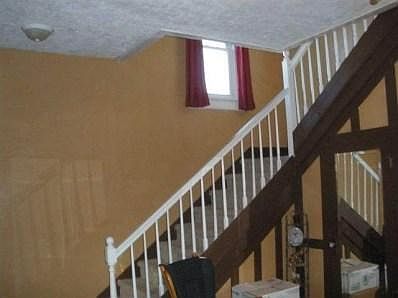 5th image of 211 S Vine St