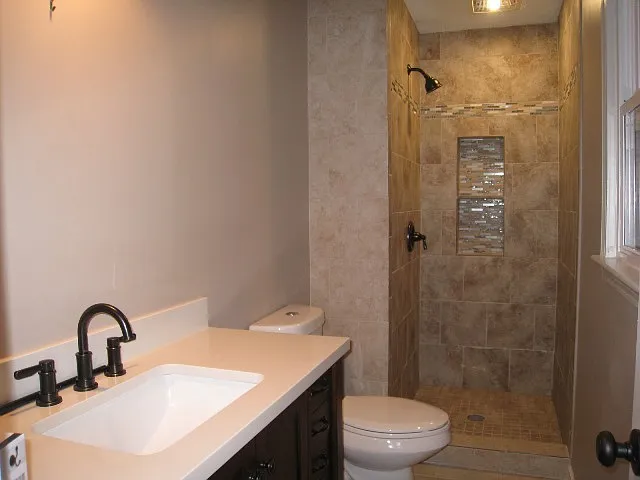 9609 N Charlotte St — Photo 12