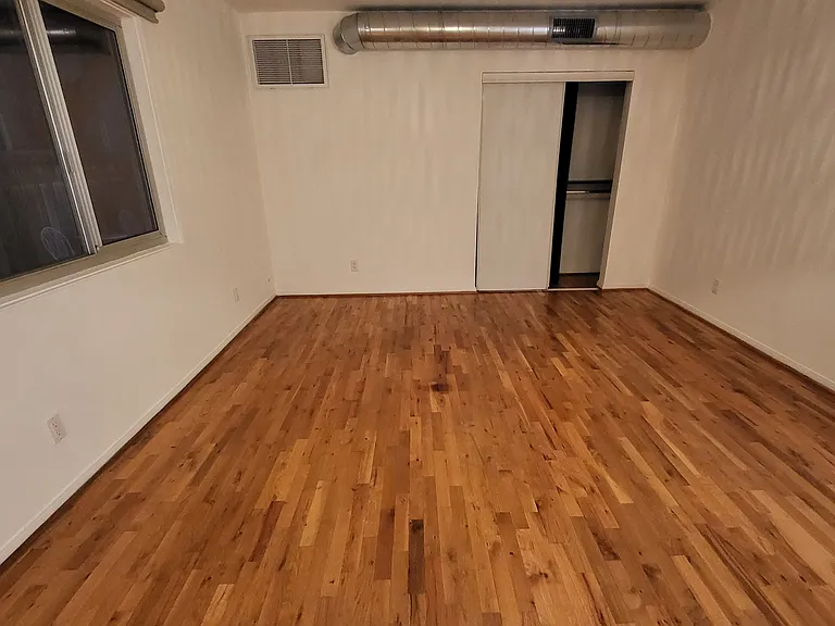 667 Flower Ave #1 — Photo 8