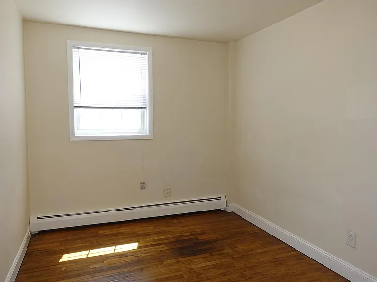 423 Avenue C #102 — Photo 8