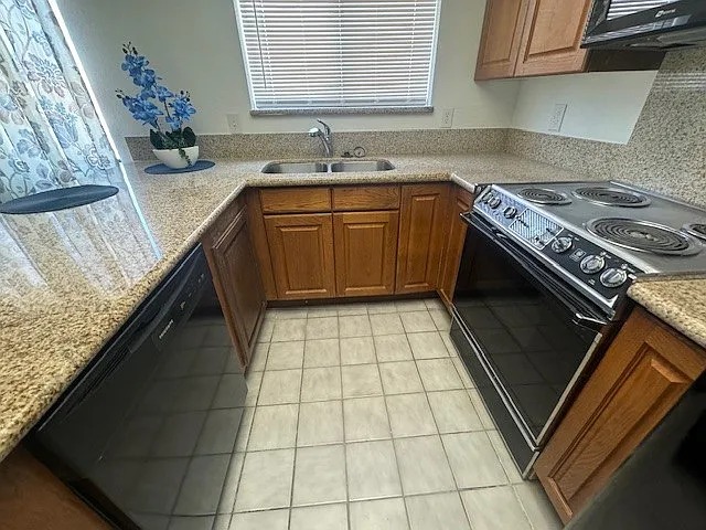 2022 Merrill Ln #7I — Photo 41