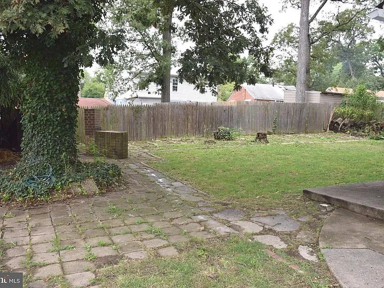 8210 Tahona Dr — Photo 5