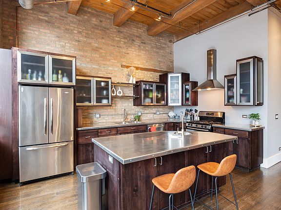 5th image of 1101 W Lake St Ste 3C