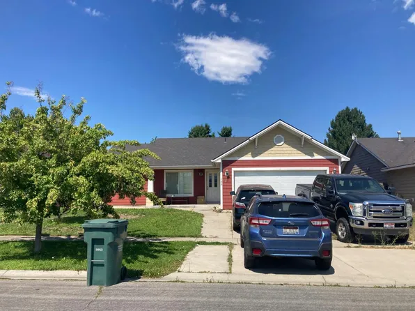 166 N Silkwood Dr, Post Falls, ID 83854