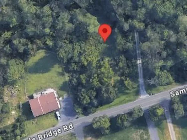 482 Sample Bridge Rd, Enola, PA 17025