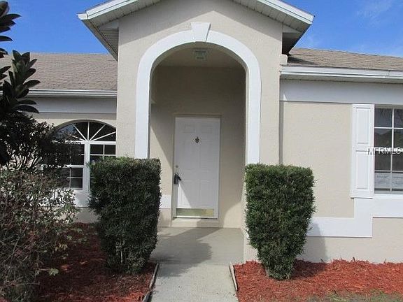 Landscaped Entry