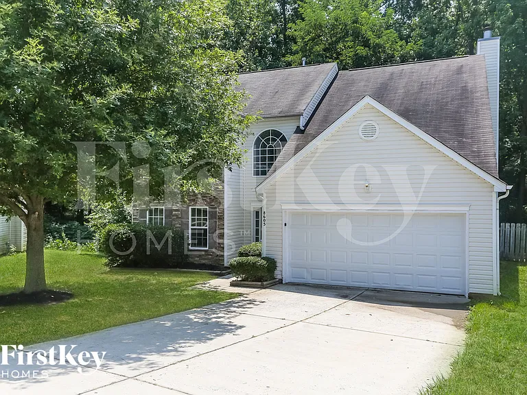 8605 Royal Bluff Dr — Photo 3