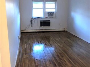 2597 38th St APT 2, Astoria, NY 11103