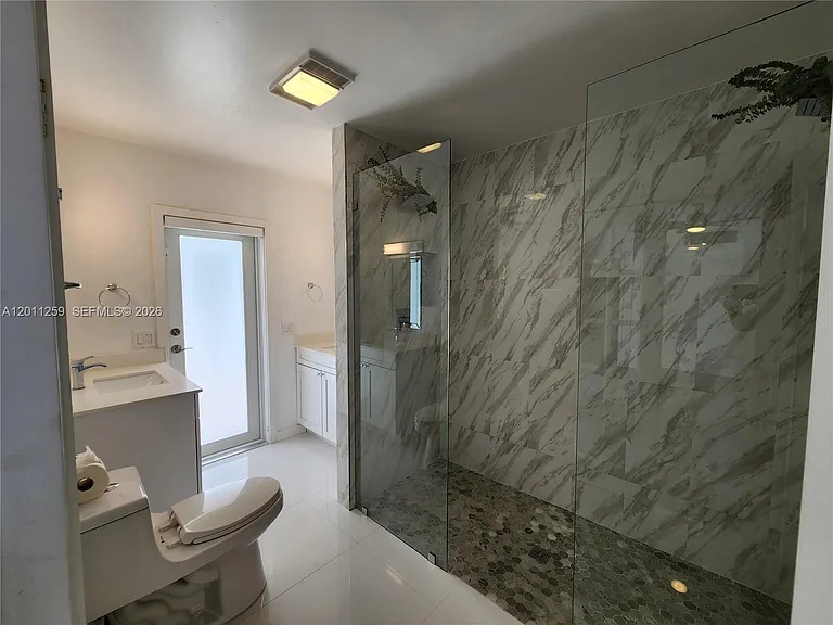 4233 S Jackson St — Photo 25
