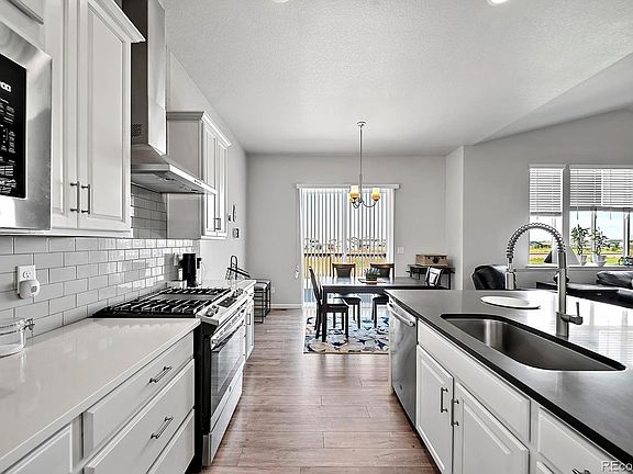 5th image of 1028 Saddleback Dr