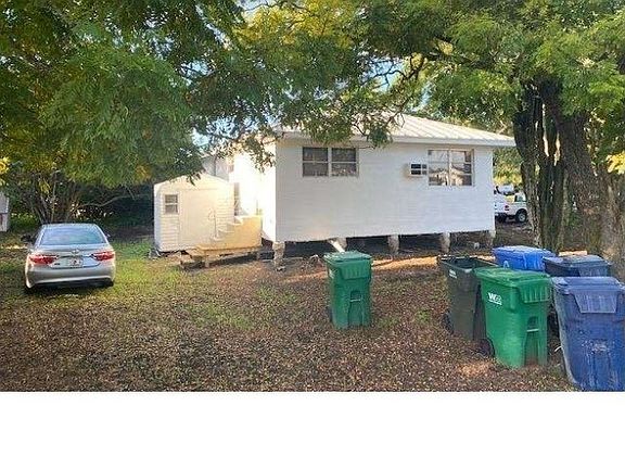 2nd image of 255 SE 4th Ave