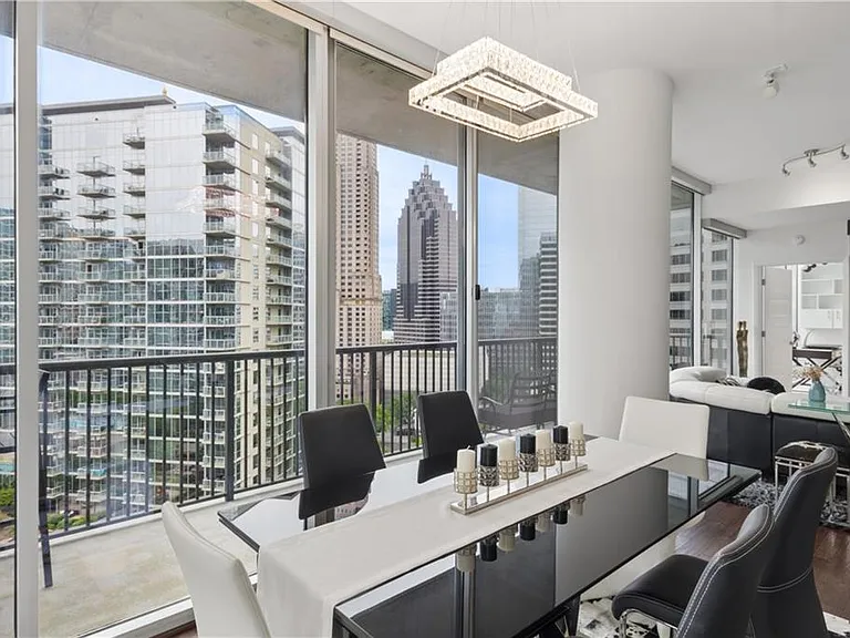 1080 Peachtree St NE #1411 — Photo 16