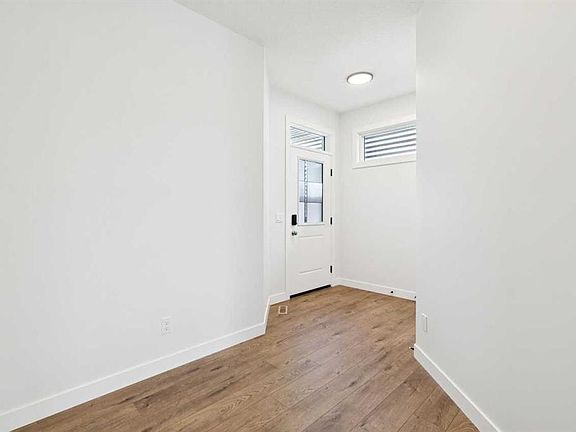 5th image of 65 N Sora Gdns SE