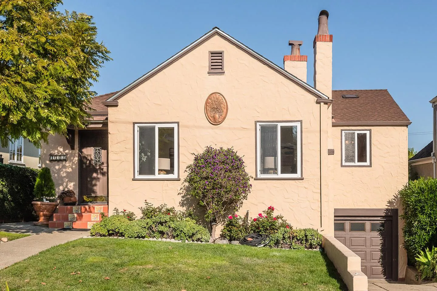 1412 Benito Ave photo 1