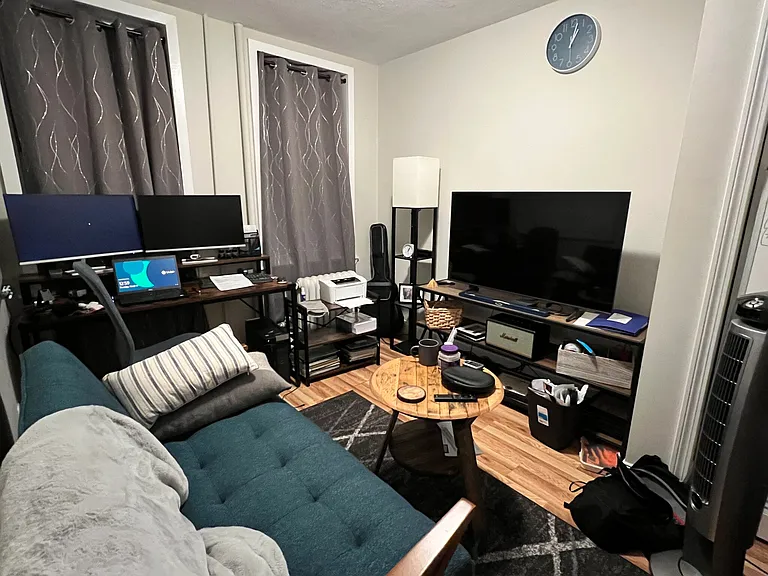 220 Hanover St #27 — Photo 13