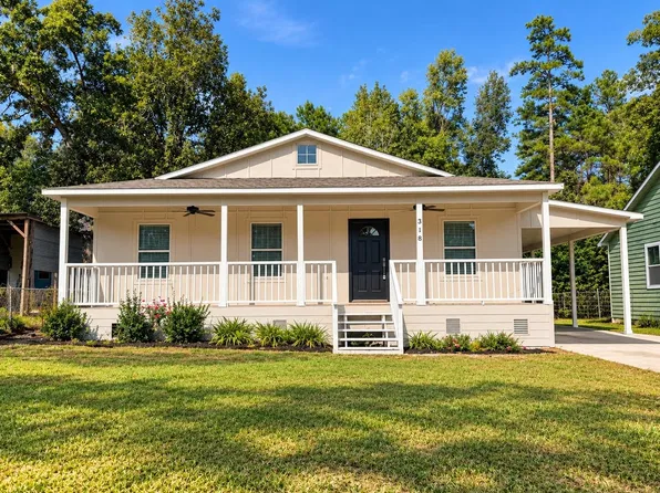 319 Mayberry Dr, Woodville, TX 75979