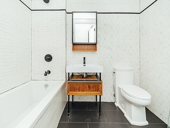3rd image of 115 Stanwix St #1409