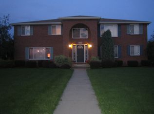 2753 Alder Creek Dr S, North Tonawanda, NY 14120