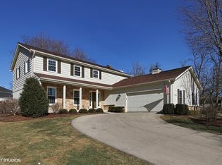 1S785 Ironwood Ln, Wheaton, IL 60189