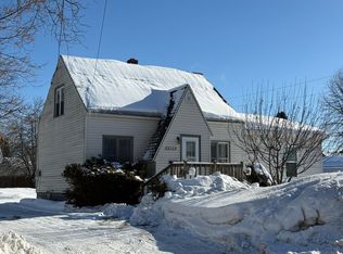 1211 Minneapolis St, Sault Sainte Marie, MI 49783