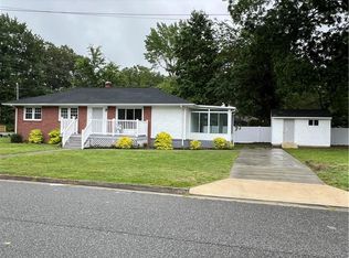 1 Wedgewood Dr, Newport News, VA 23601