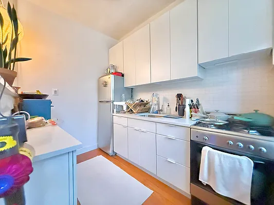 Rented by Doorway NYC, LLC | media 6