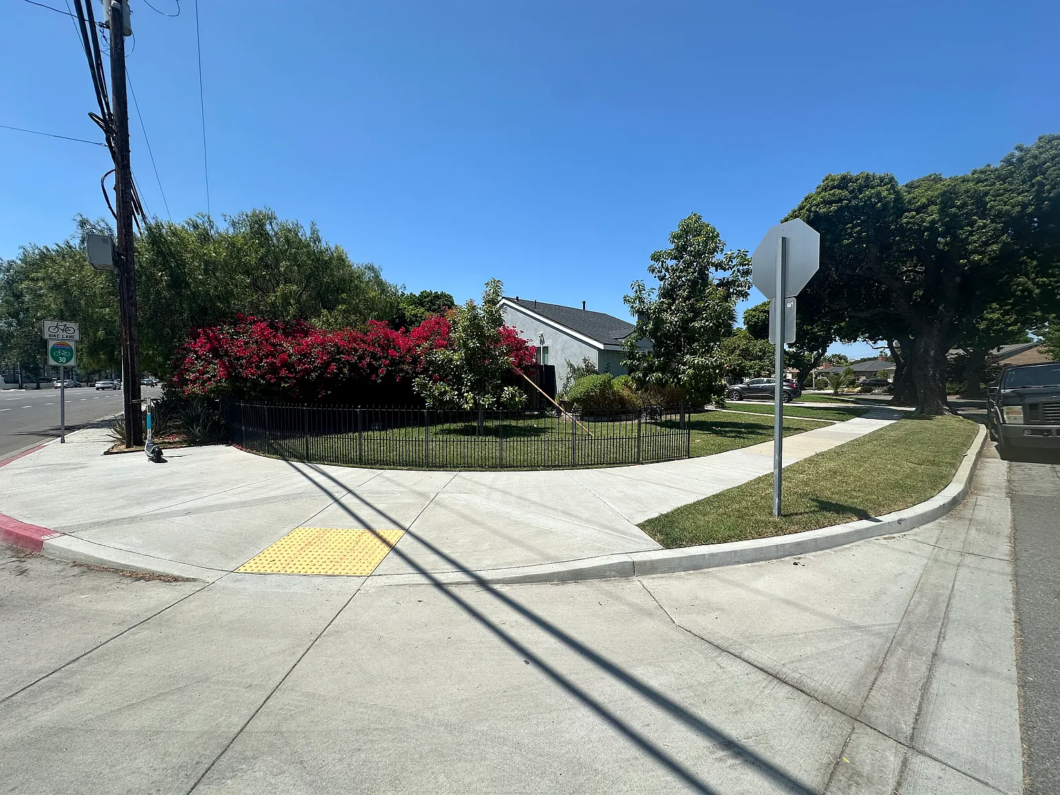 Elmfield Ave, Long Beach — Photo 2