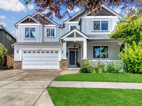 63145 Brookstone Ln, Bend, OR 97701