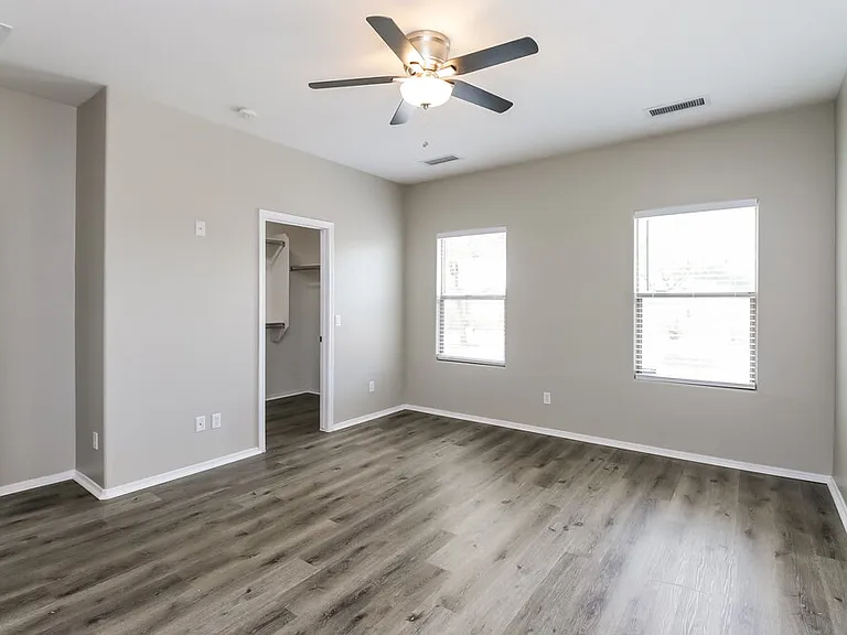 41538 N Salix Dr — Photo 10