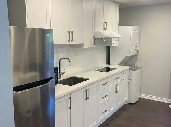 210 Timberbank Blvd #102, Toronto, ON M1W 2A3