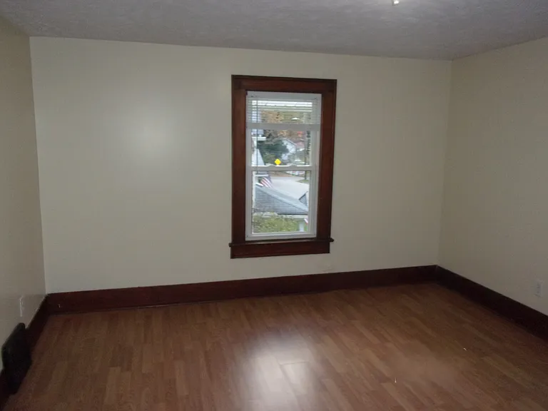 430 Keenan Ave — Photo 10