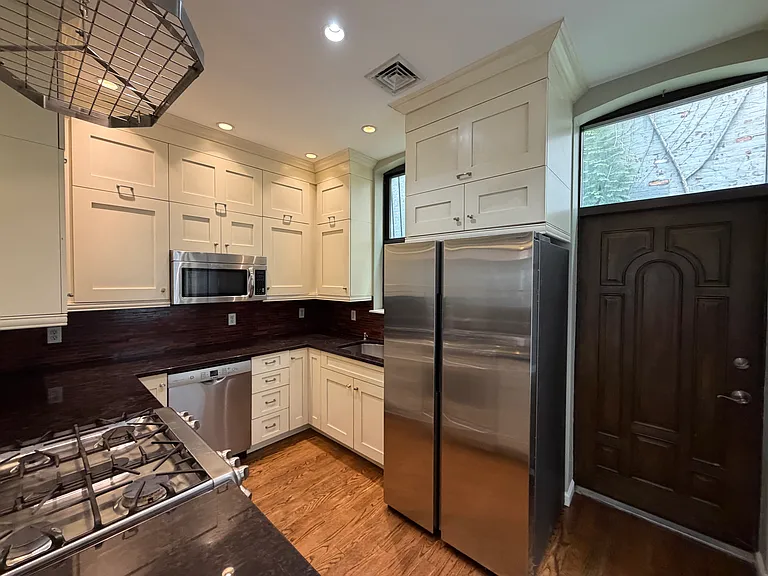 2 Sylvan Ct #1A — Photo 5