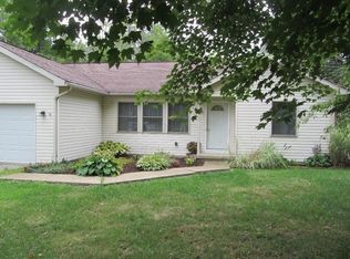 1484 Apple Valley Dr, Howard, OH 43028