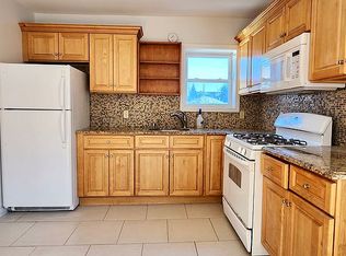 21-77 23rd St #1, Astoria, NY 11105